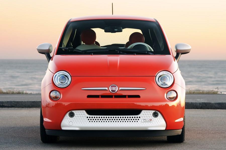  Fiat 500e 2013 года  (фото 7 из 141)